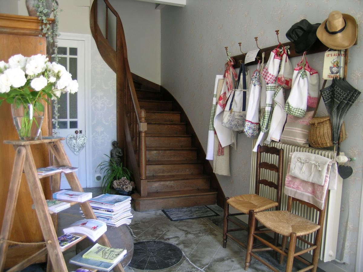 Bed and Breakfast Les 2 Madeleine Saint-Saturnin-du-Bois Экстерьер фото