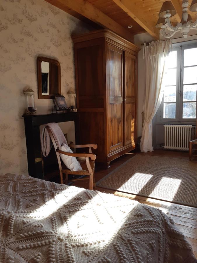 Bed and Breakfast Les 2 Madeleine Saint-Saturnin-du-Bois Экстерьер фото